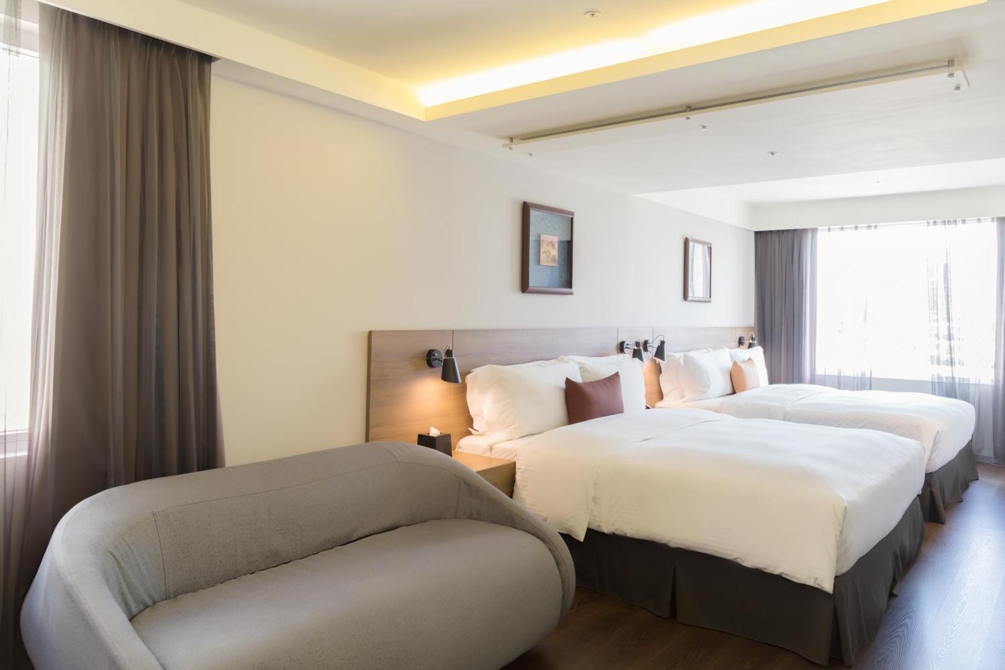 Отель Just Sleep Kaohsiung Zhongzheng Экстерьер фото